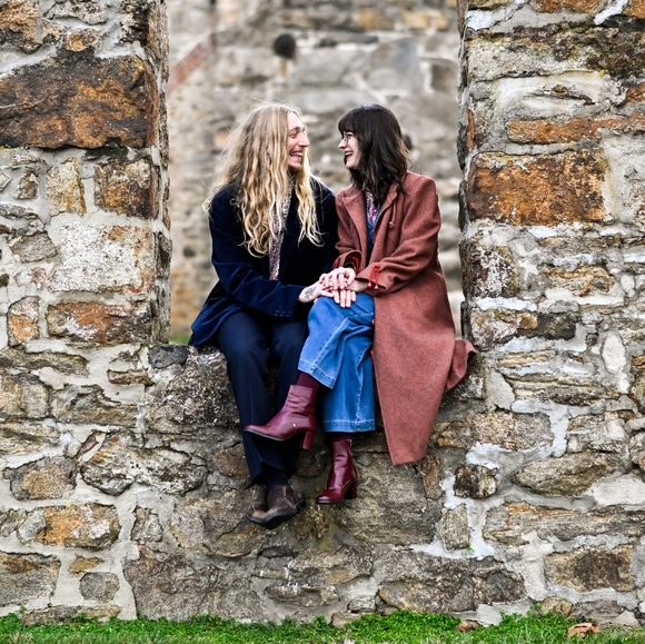 MEET YOUR POSHER 🐈⬛ 📸 🪩 🦂 - Picture 2 of 8